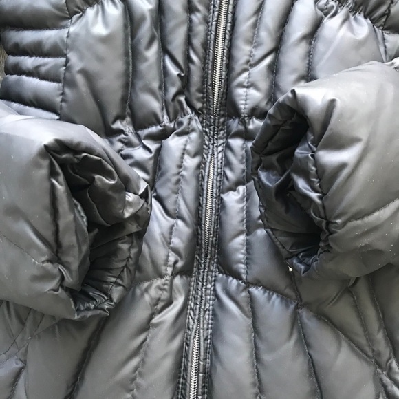 GUESS down jacket - Picture 2 of 6